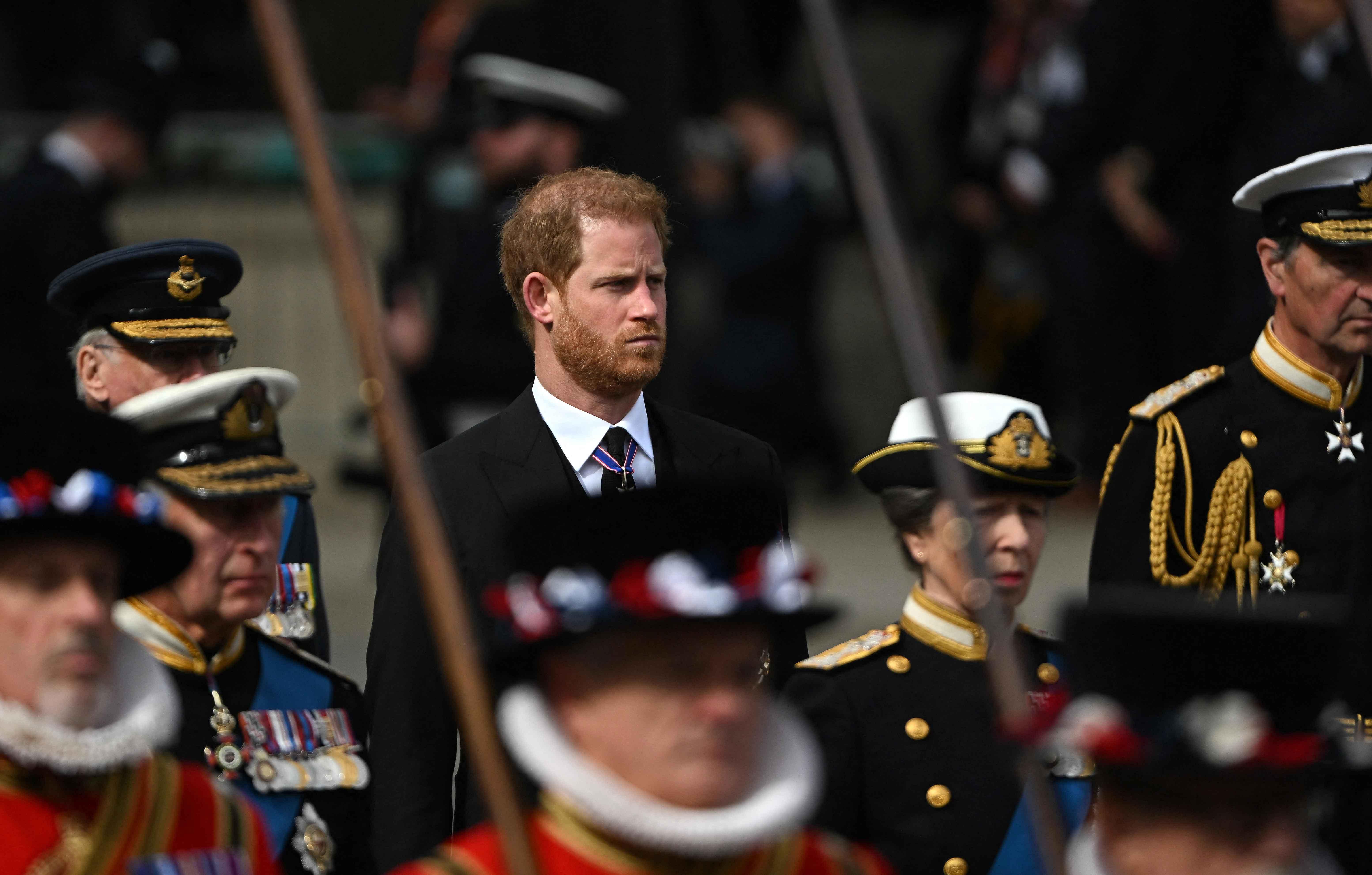 prince harry meghan markle snubbed with seating arrangement at queens funeral