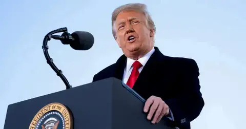 donald trump mental state questioned after incoherent de banking speech