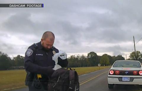 hitchhiker flee vehicle like forrest gump police dashcam