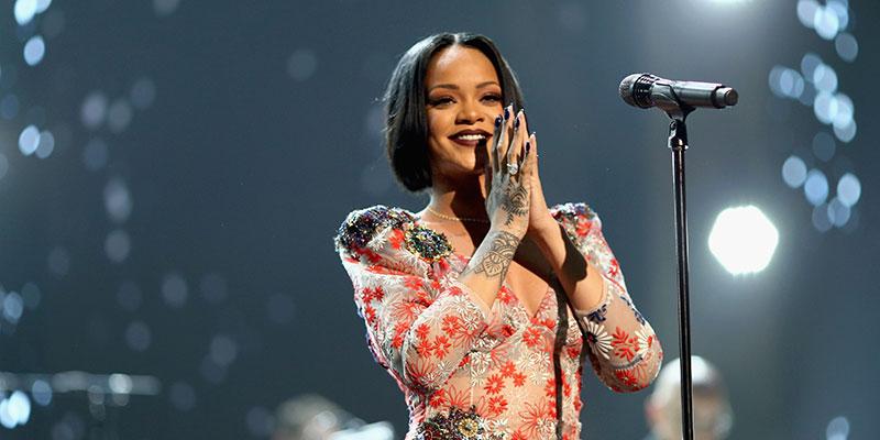 Rihanna Claps Back at Someone Who Called Her Out for Being 'Late' –  Billboard