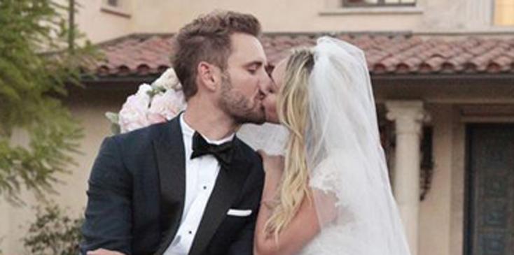 Corinne olympios ring engaged rumors the bachelor nick viall hero