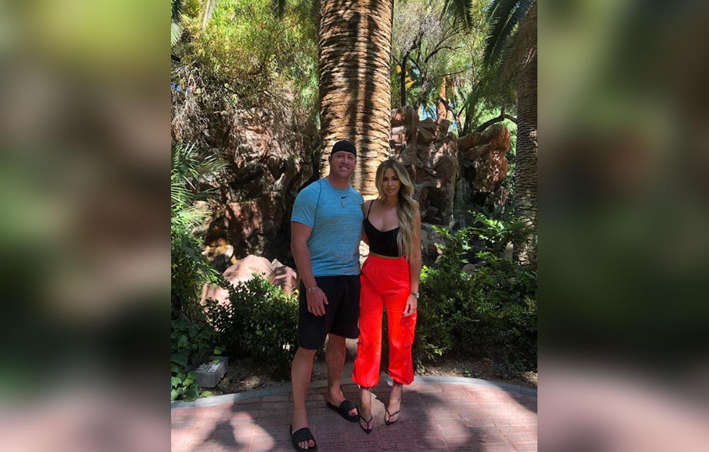 Kim-Zolciak-Husband-Bikini