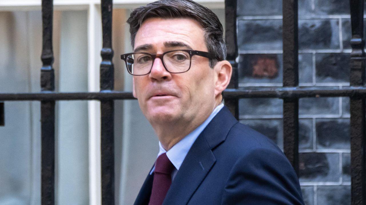 Photo of Trump is now starting to build a relationship with new Prime Minister Andy Burnham.