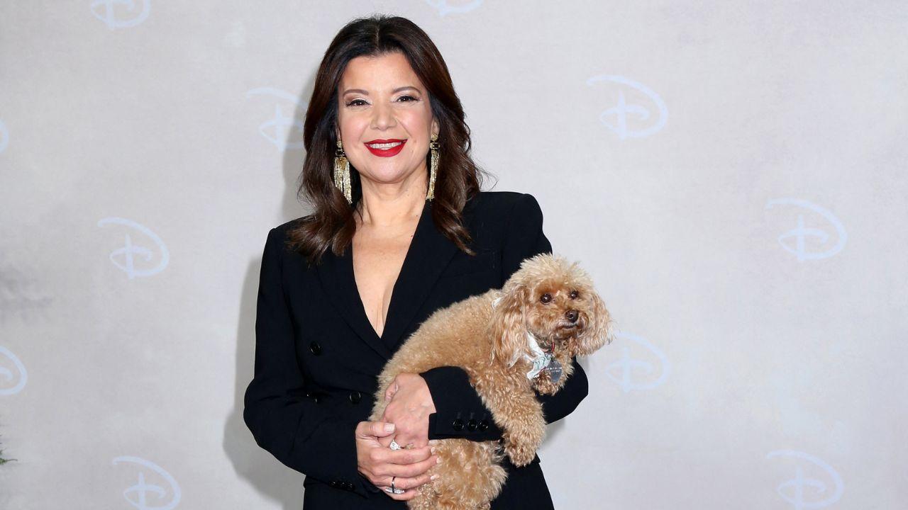 Photo of Ana Navarro.