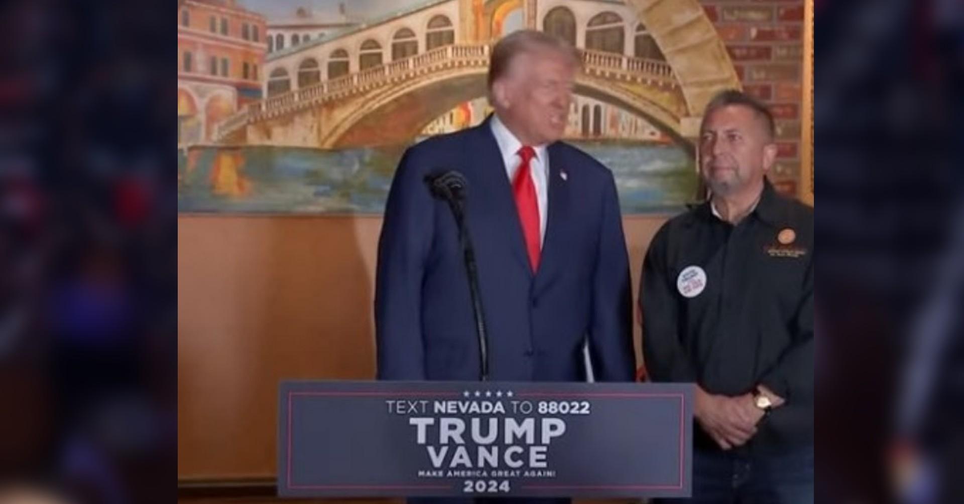 donald trump las vegas rally torn apart looking italian restaurant