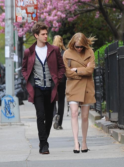 Emma stone andrew garfield april10 001_ _1.jpg