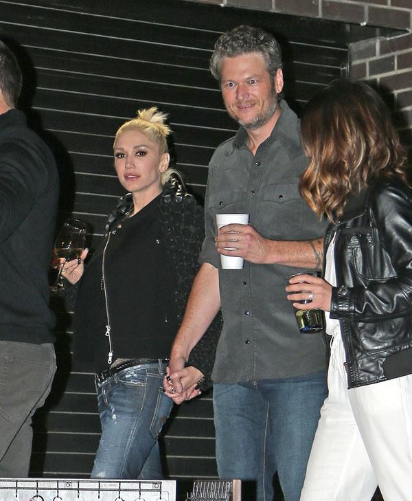 Gwen stefani blake shelton thanksgiving kids together 02