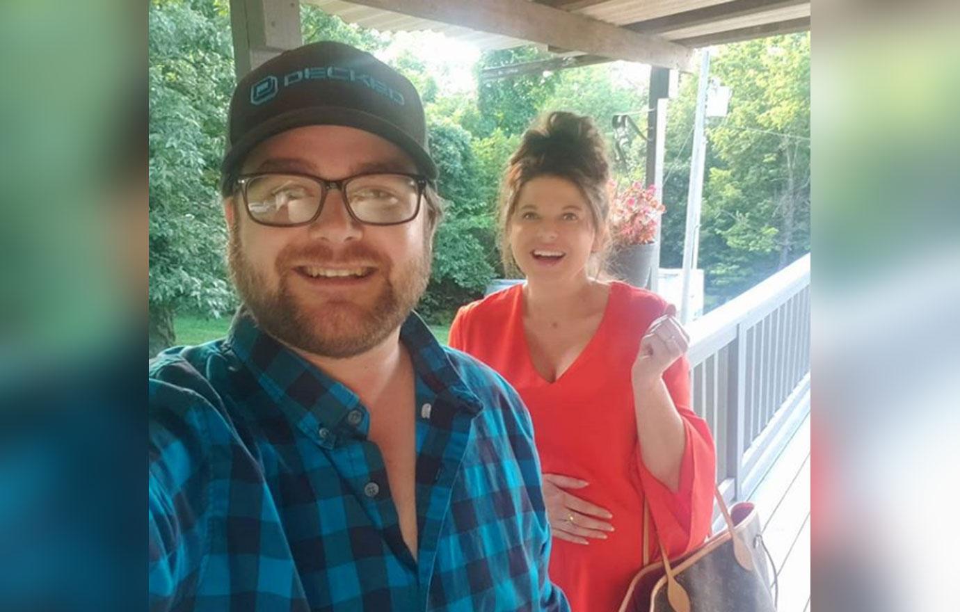 Amy-Duggar-Bikini-Hilarious-Pic