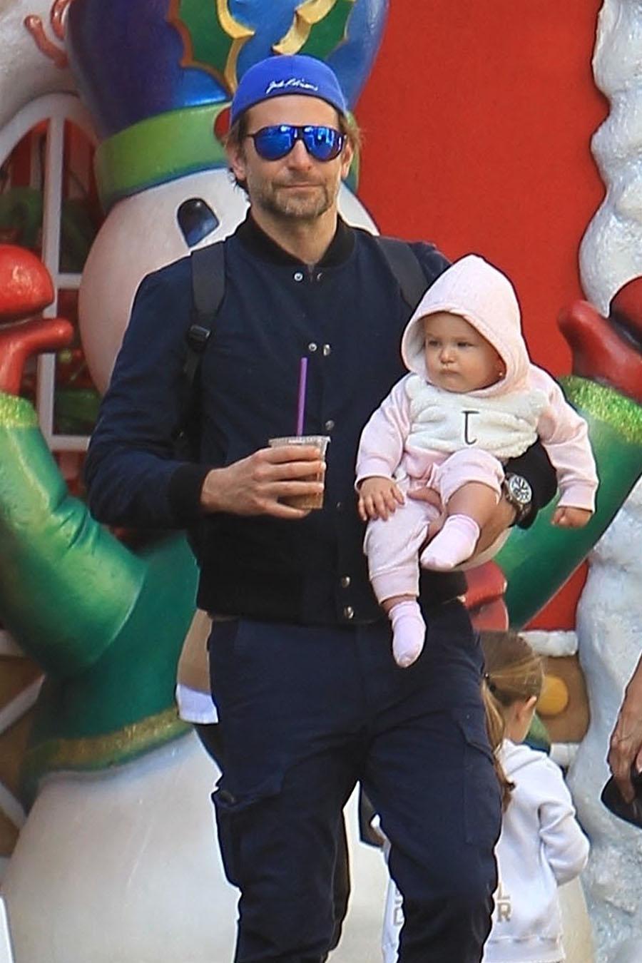 Bradley cooper irina shayk baby