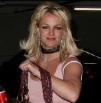 2010__05__britney_spears_may10newsmb 147×150.jpg