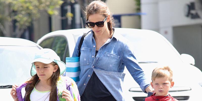 Jennifer garner son team deadpool main