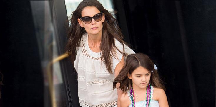 katie holmes suri cruise controlling tom cruise