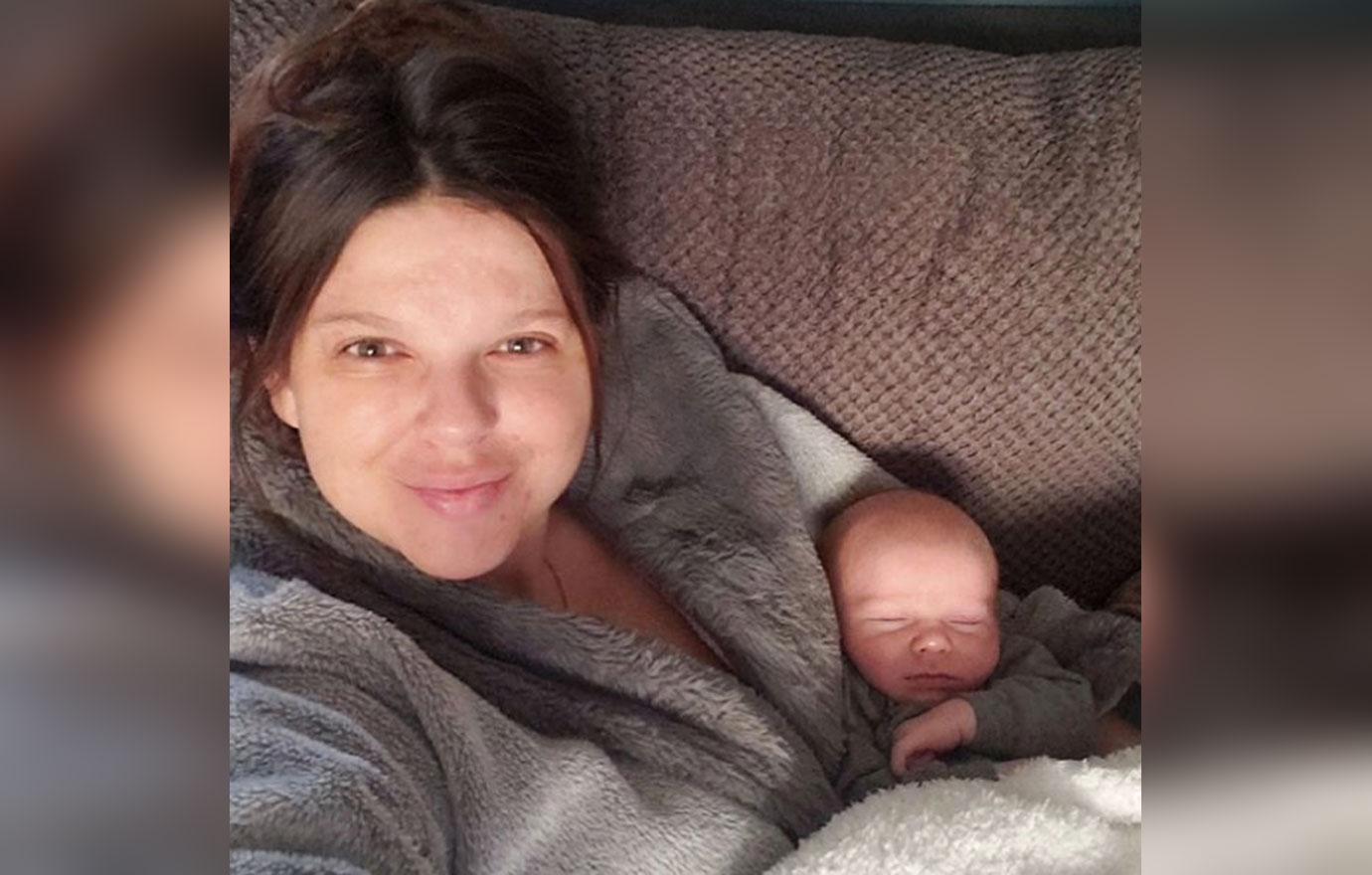 Amy Duggar Breastfeeding