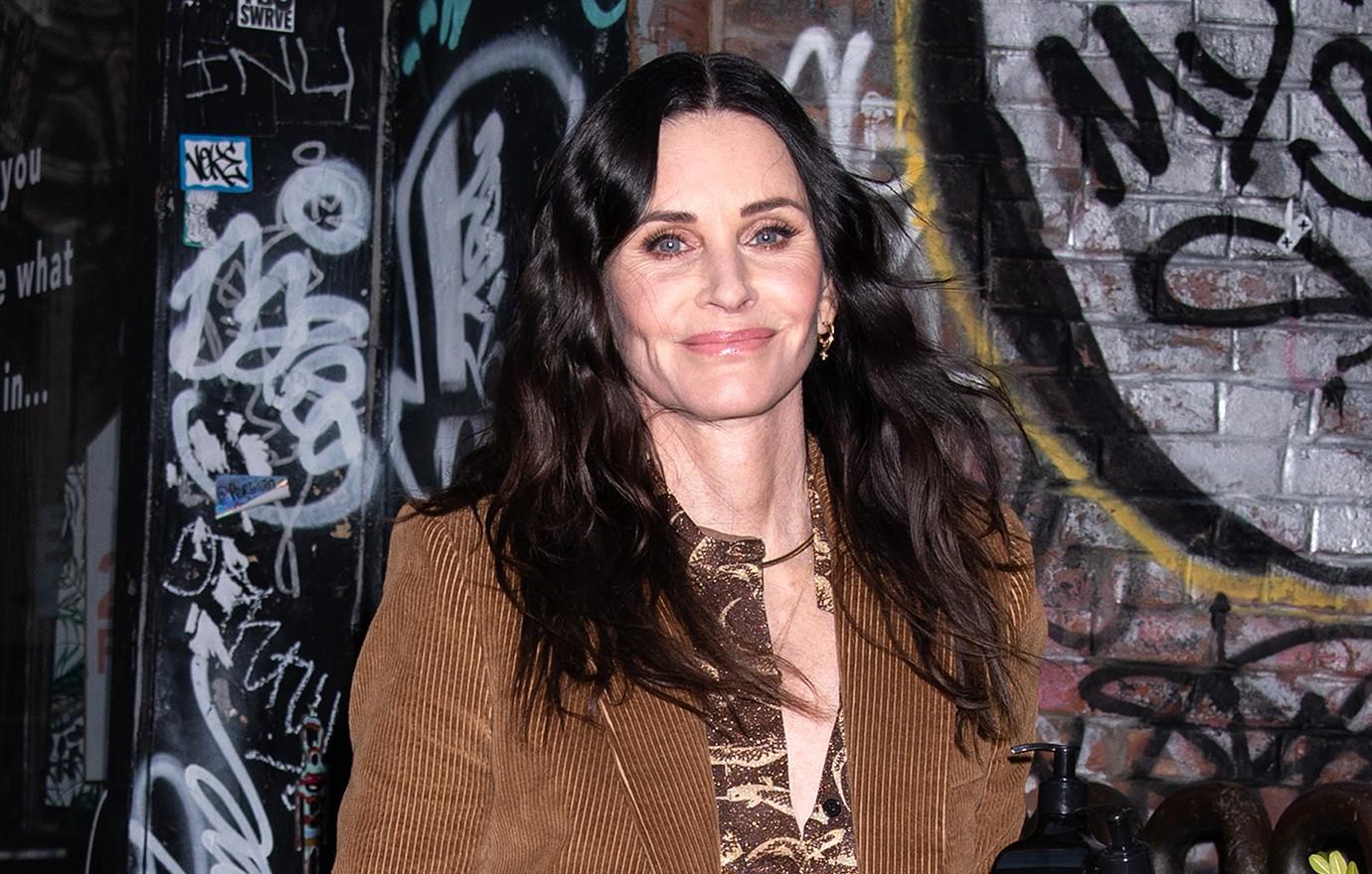 courteney cox makeup free