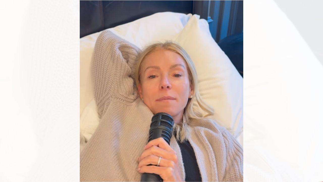 Image of Kelly Ripa went bare-faced for the video.