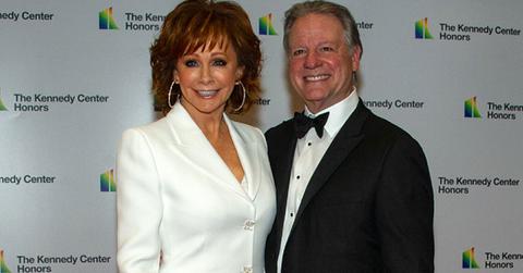 reba mcentire boyfriend divorce