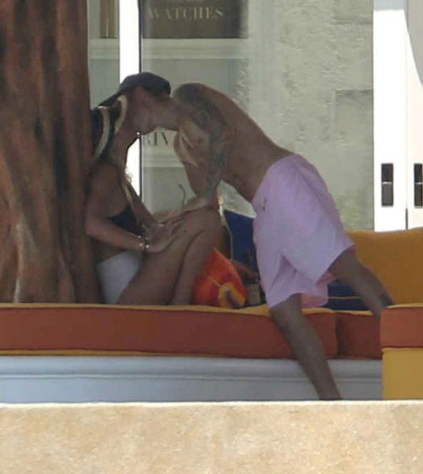 justin bieber sofia richie beach nude pda