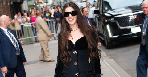 Anne Hathaway said her doctor told her she couldn't do Hot Ones because of the risk of early labor