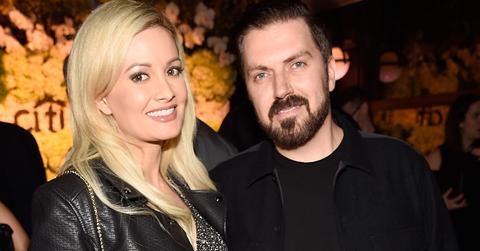 Holly Madison divorce papers