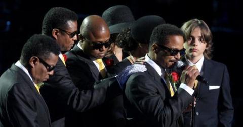 2009__08__8g8917110 560×450.jpg