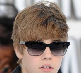 2010__10__Justin_Bieber_Oct18news 277×300.jpg