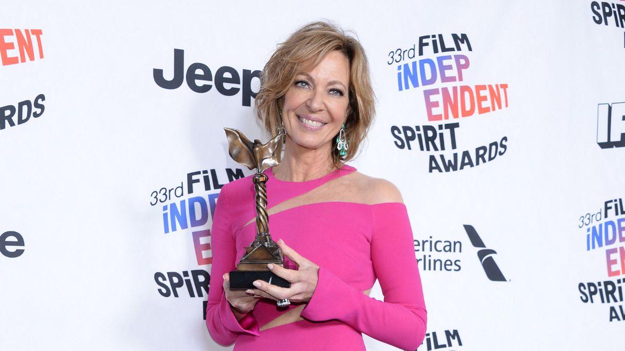 Image of Allison Janney previously admitted that she is 'fine' with never getting married.
