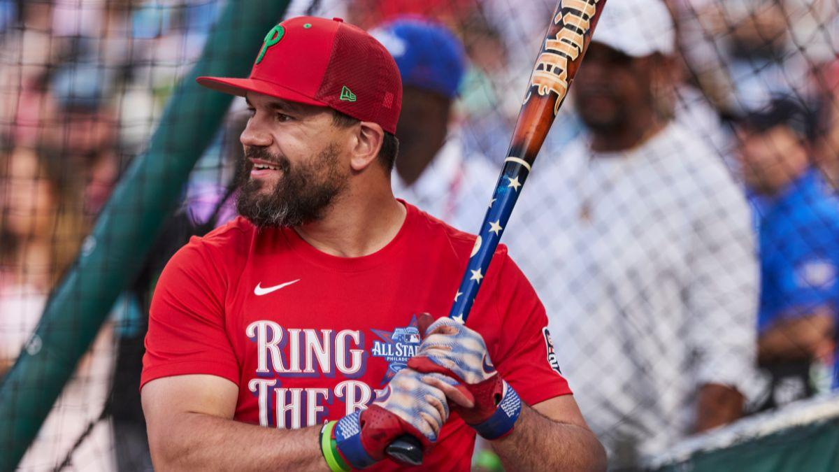 Image of Kyle Schwarber put on a show in front of his hometown Philadelphia fans despite finishing as the runner-up to Jordan Walker.