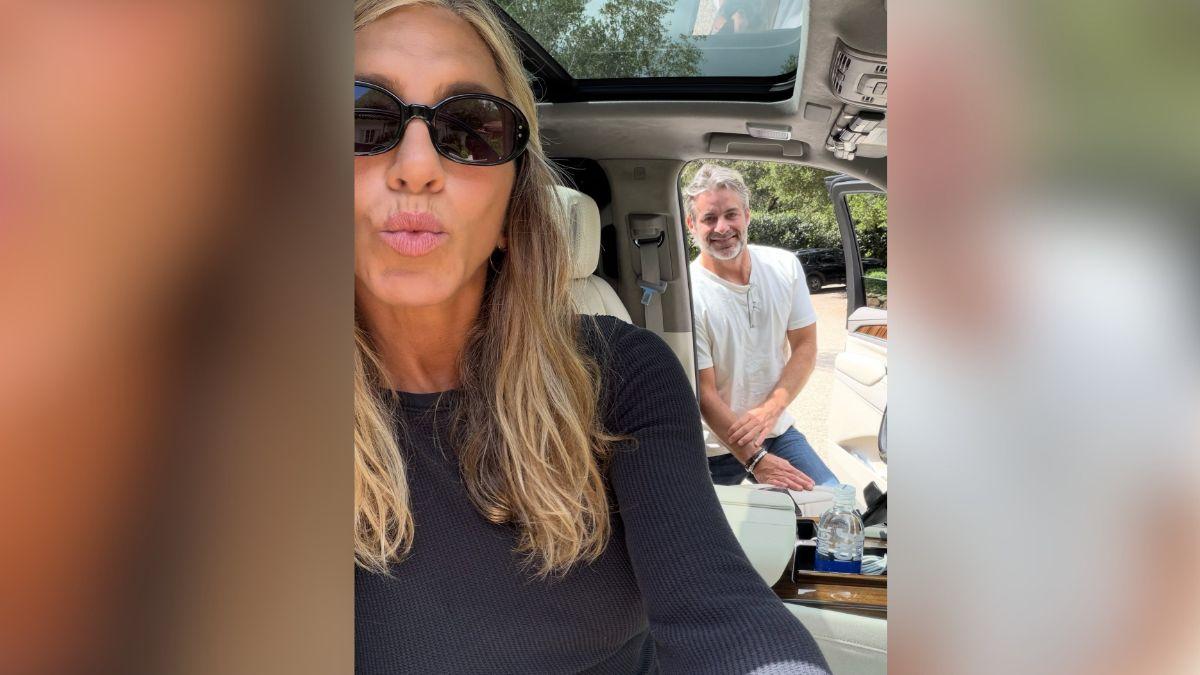 Image of The first photo in the dump showed the couple posing for a selfie. 