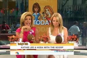 2011__06__Hoda_Kotb_Kathie_Lee_Gifford_June9newsnea 300×199.jpg