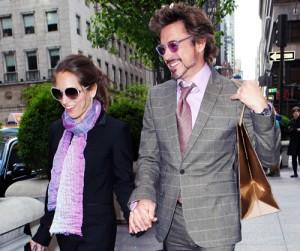 2010__04__Robert_Downey_Jr_April29_35 300×256.jpg