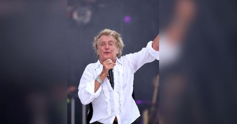 Photo of Rod Stewart.