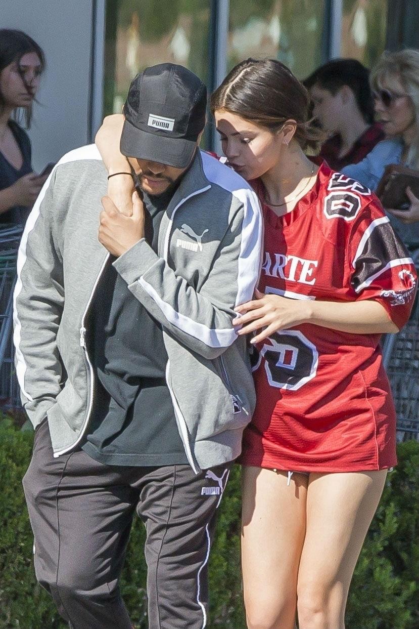 Selena Gomez Dating The Weekend Kissing Photos2