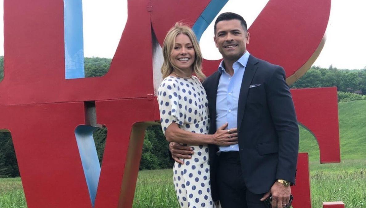Image of Kelly Ripa and Mark Consuelos share three kids.