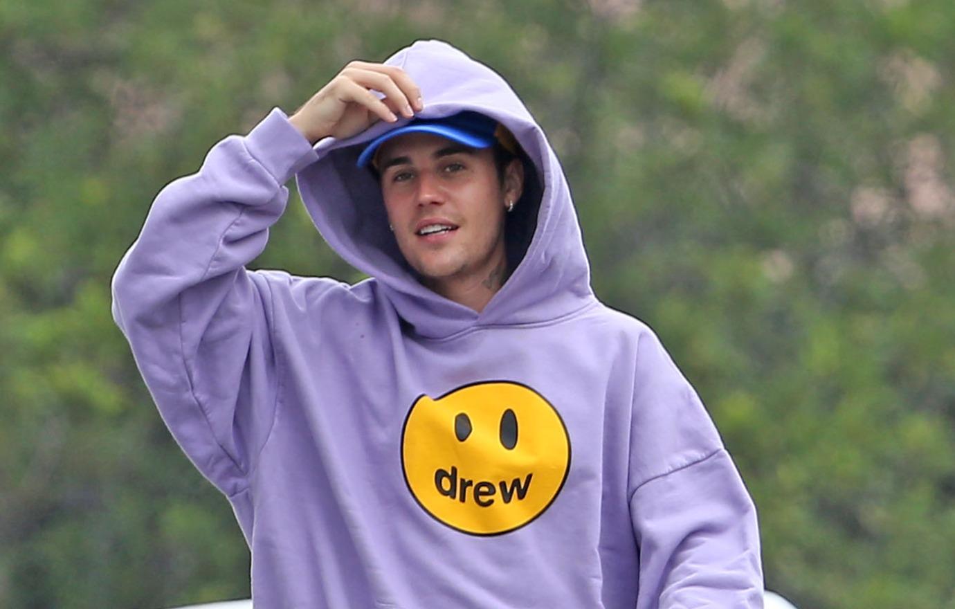 justin bieber tests positive covid postpones tour