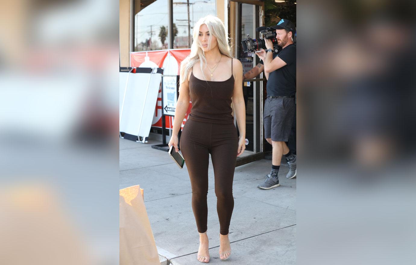 Kim kardashian trimmed waistline 6