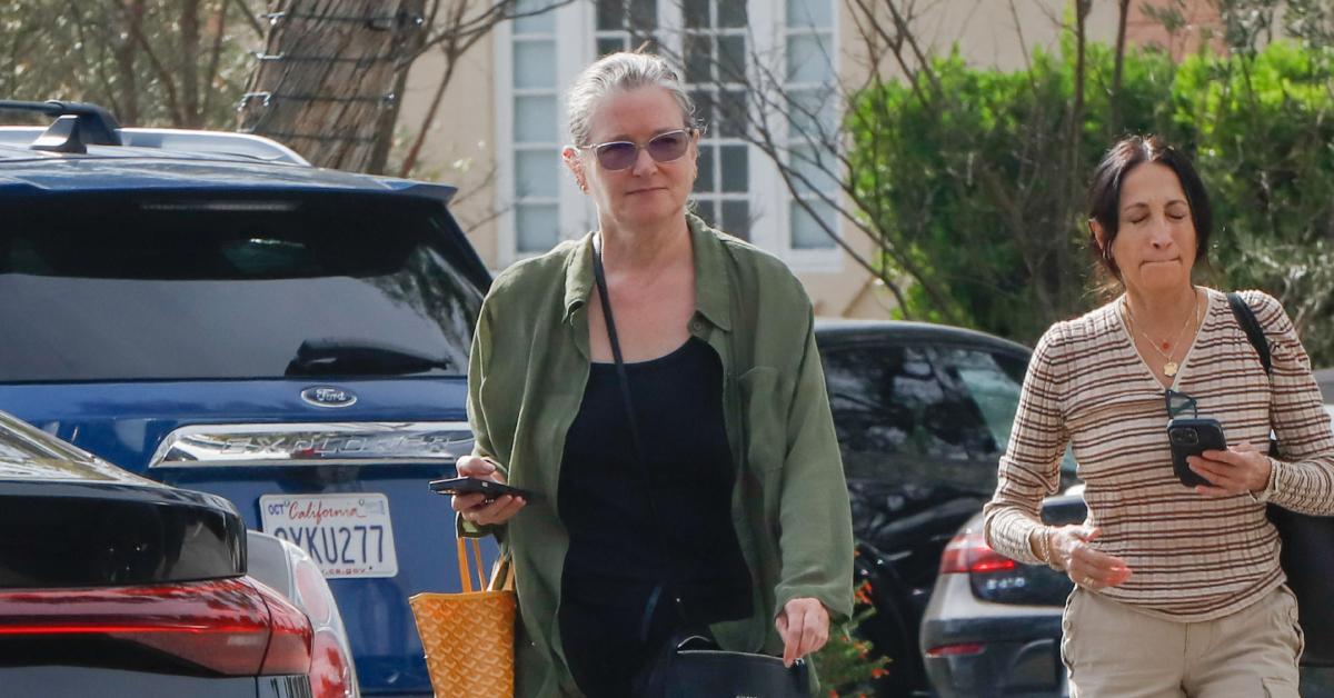 Image of the retired actress embraced her grays after previously having blonde hair.