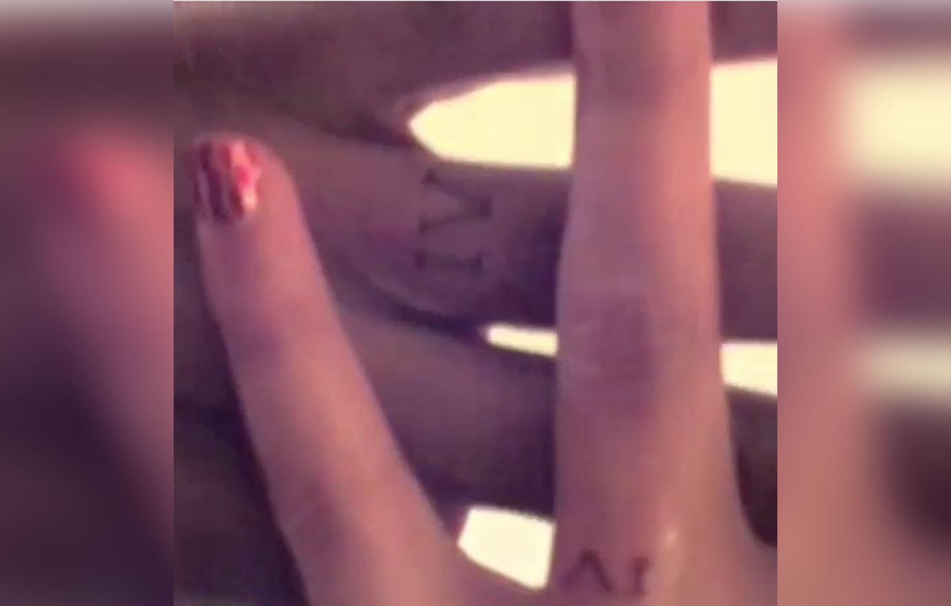 Beyonce Flashes Her Re-Inked Wedding Tattoo To Jay-Z