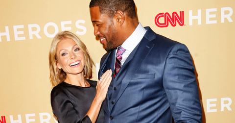 Michael strahan kelly ripa feud returning live show sq
