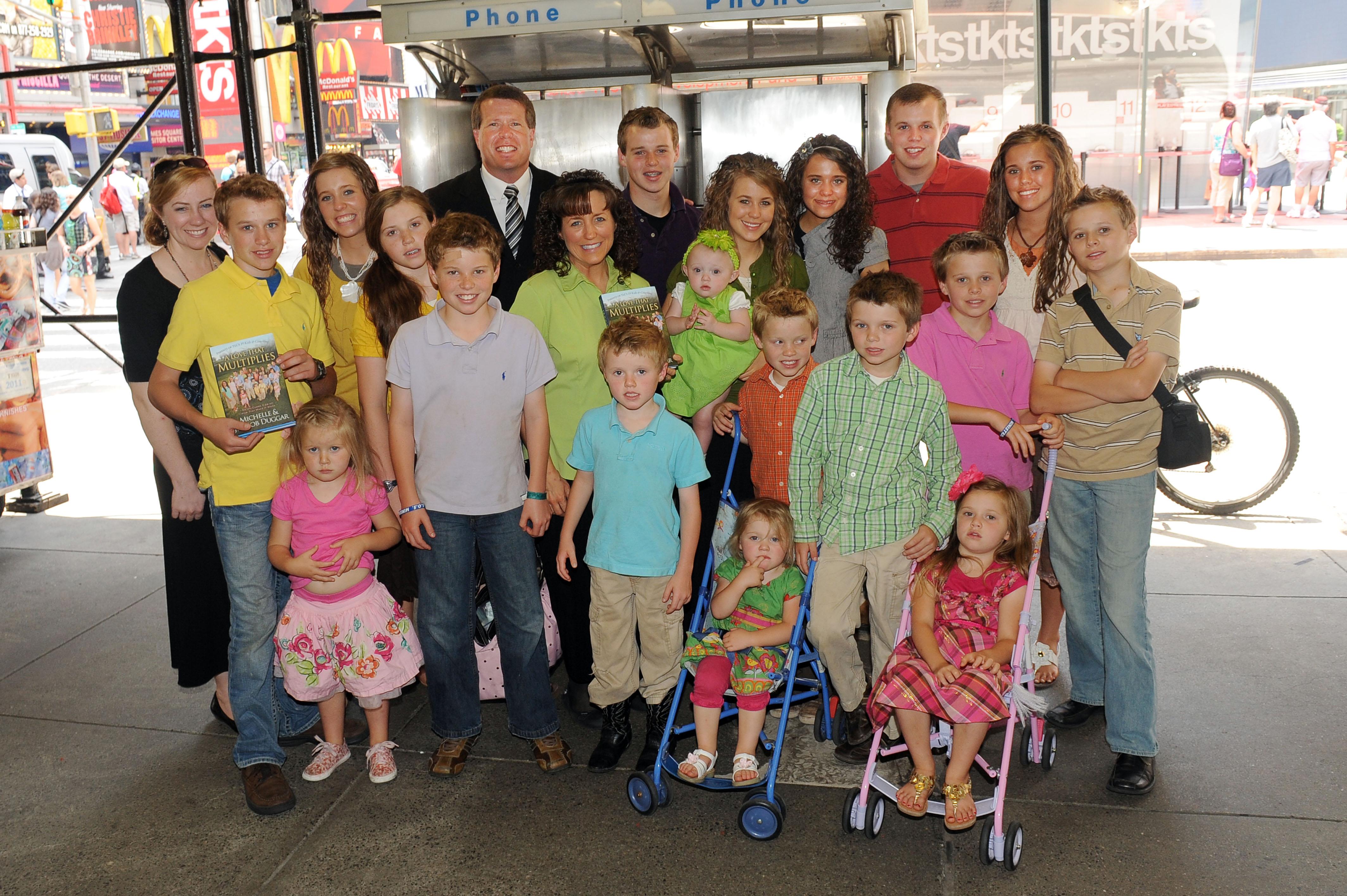 The Duggar family visit the &#8220;Today Show&#8221; and pose for a group photo outside the Olive Garden in Times Square.