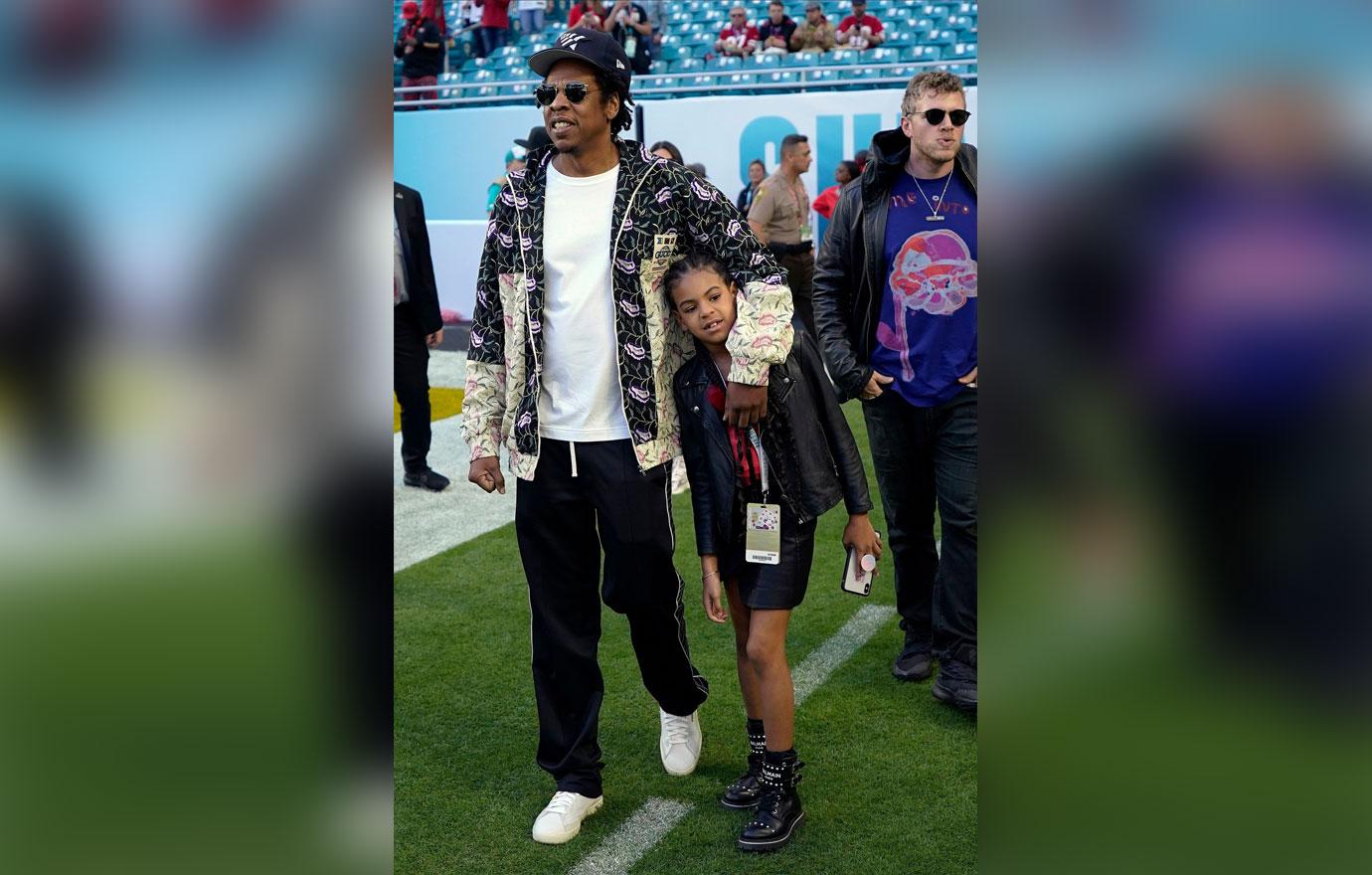 Beyonce & Jay-Z Sit During National Anthem At Super Bowl