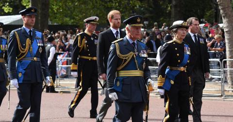 prince harry ready forgive royal family king charles prince william resisting