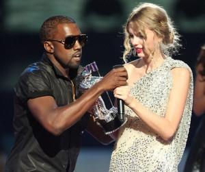 2010__09__kanye_taylor_sept7a 300×279.jpg