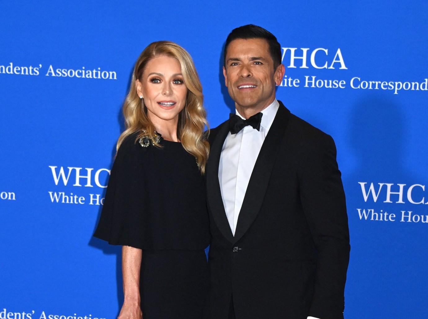 kelly ripa mark consuelos ripped recording live episodes advance fake