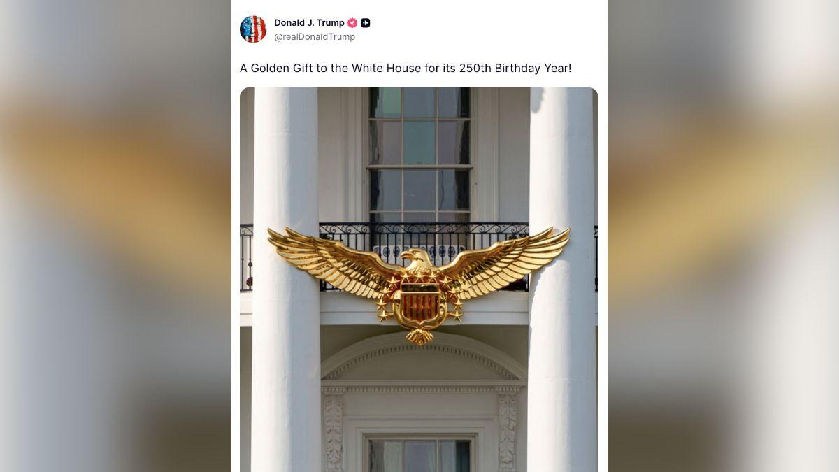 Image of Construction continued across several areas of the White House grounds.