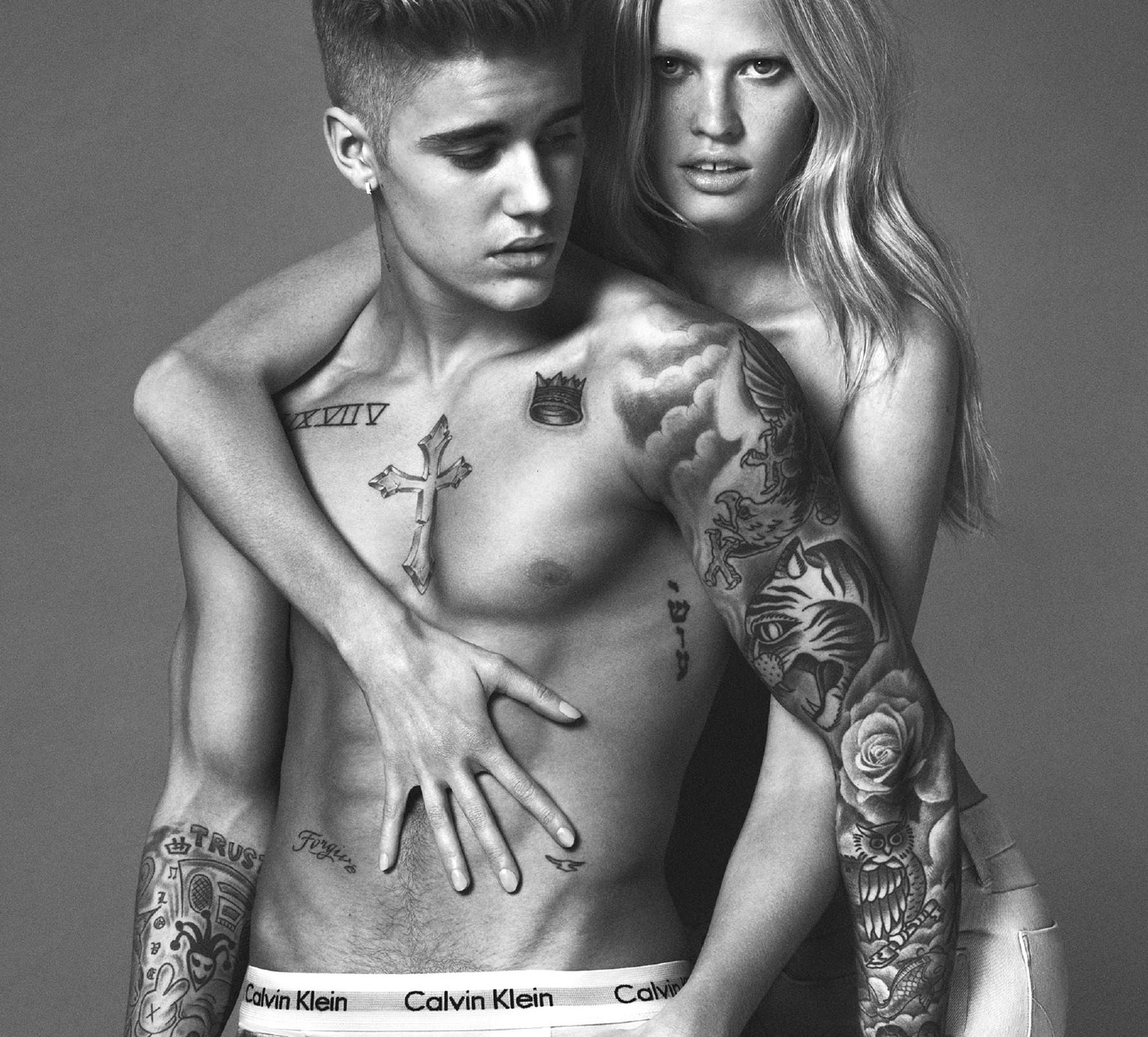 Justin Bieber's Body Photoshopped For Calvin Klein Ad? Photos And Video  Suggest Singer's Body Bulked Up Digitally