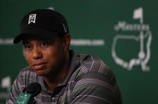 2010__04__Tiger_Woods_April9news 225&#215;149.jpg