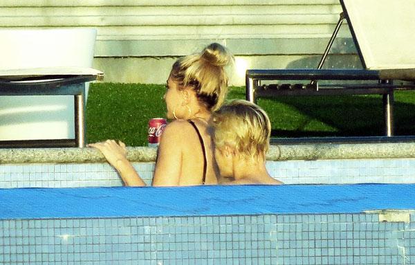 Justin bieber hailey baldwin pool 3