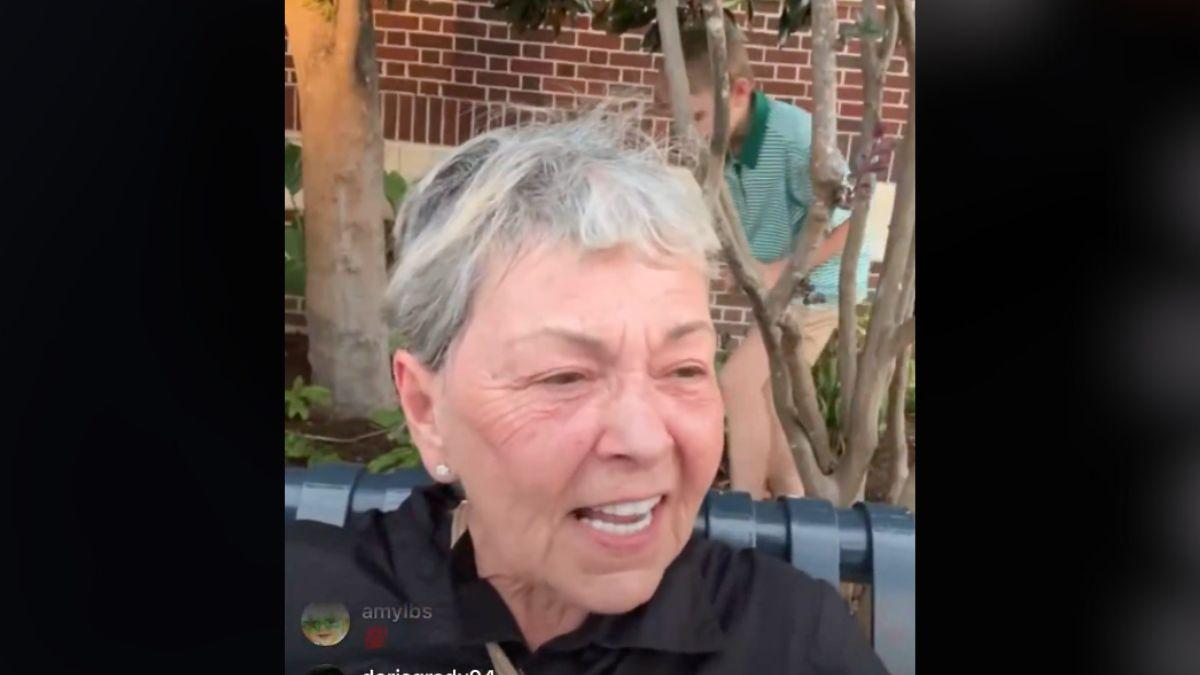Photo of Roseanne Barr said she's not going to stop drinking alcohol even though she drinks 'too much.'