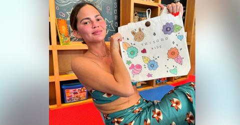 chrissy teigen fans rave unedited bikini photos