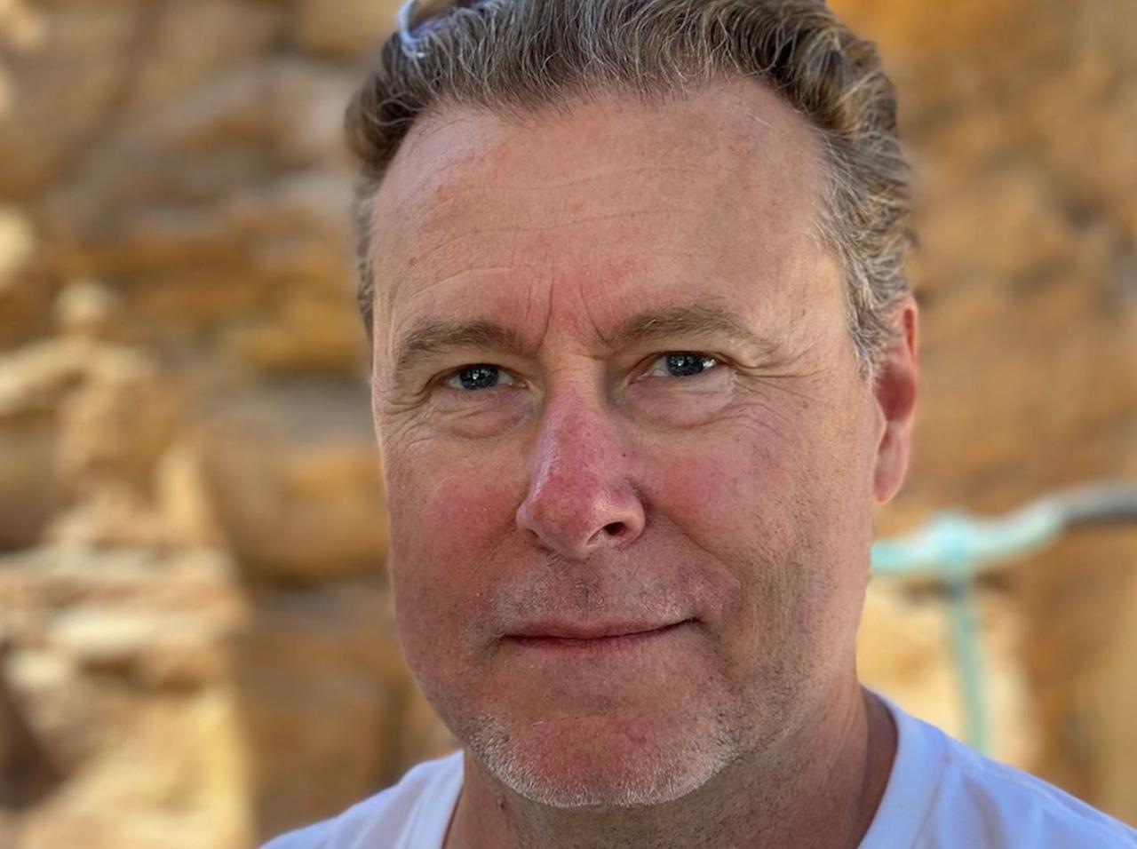 Dean McDermott Celebrates 1 Year Sober Amid Tori Spelling Divorce(01)